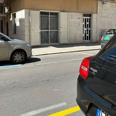 Appartamento Centralissimo Zona Terme マルゲリータ・ディ・サヴォイア エクステリア 写真
