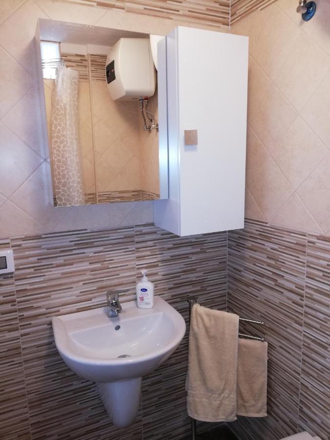 Appartamento Centralissimo Zona Terme マルゲリータ・ディ・サヴォイア エクステリア 写真